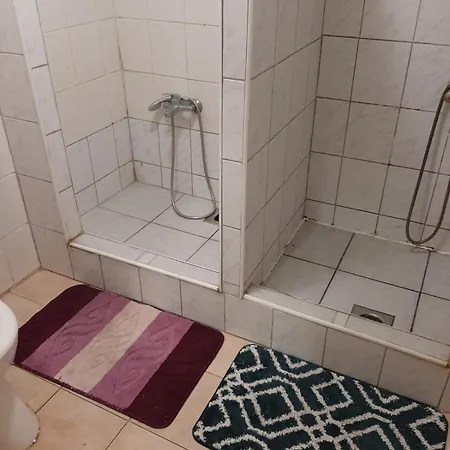 Apartman Badacsonyi Csaladi Privat Hazak *