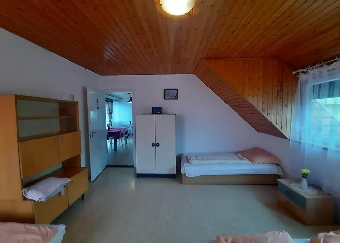 Badacsonyi Csaladi Privat Hazak Daire Badacsonytomaj